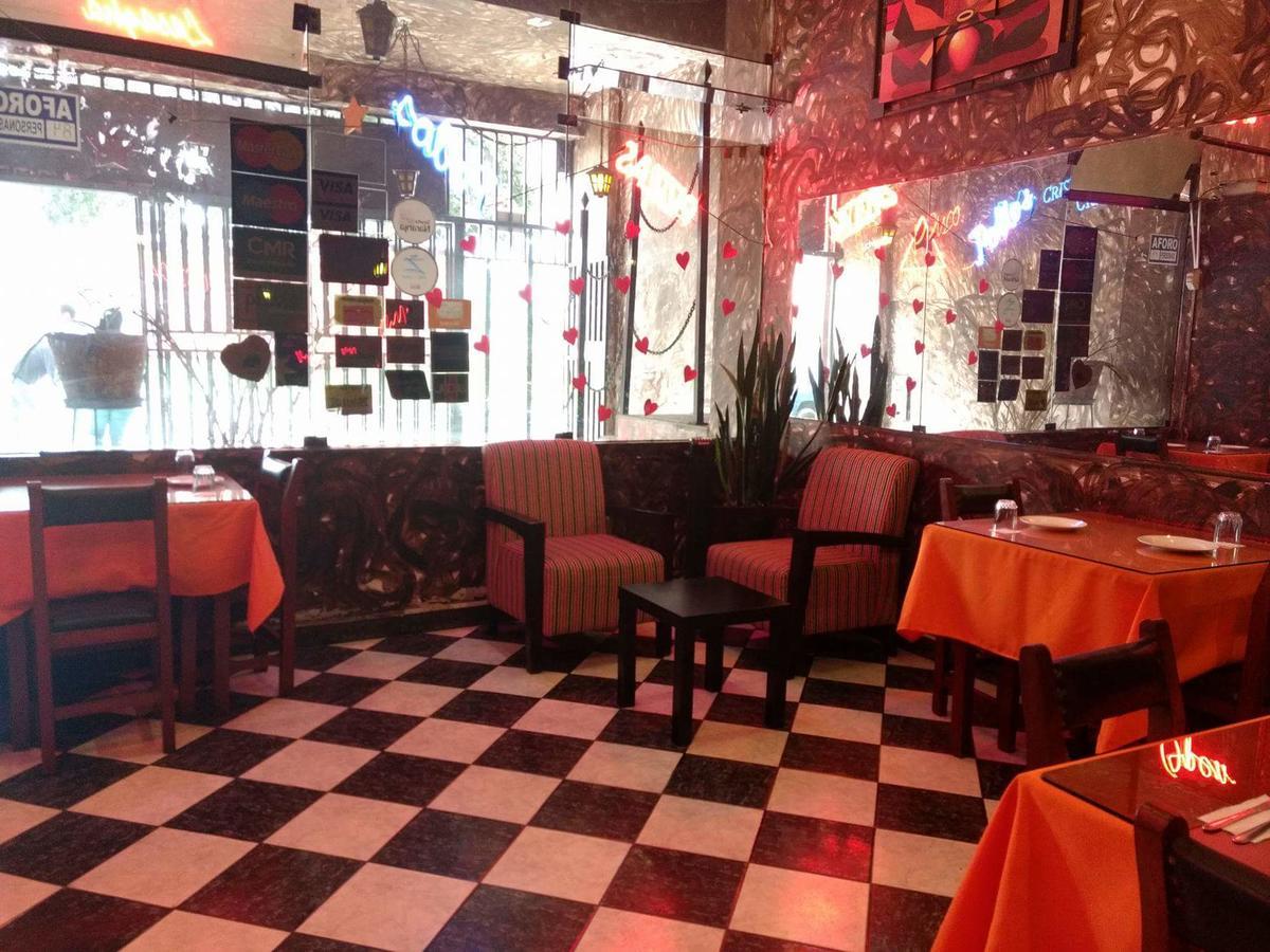 Piero's Restaurant *